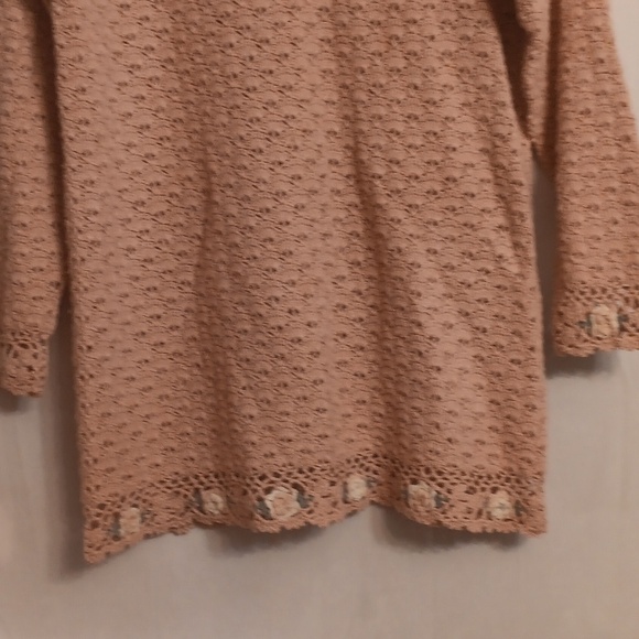 Colleen's Collectibles Elegant Crochet Floral Knitted By Hand Size Medium - Picture 3 of 11